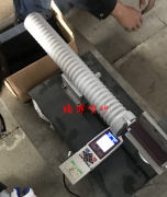 寧波某客戶(hù)為合金鋼螺栓和鑲件，風(fēng)力發(fā)電葉片襯套定制的專(zhuān)用噴砂